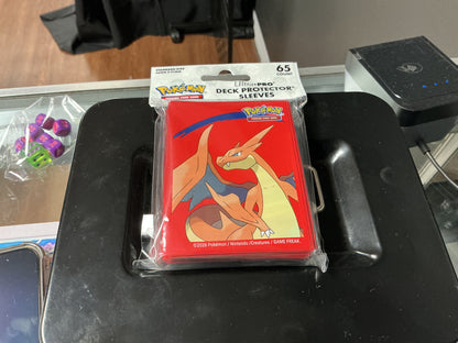 Ultra Pro Pokémon: Mega Charizard Y Card Sleeves - Red